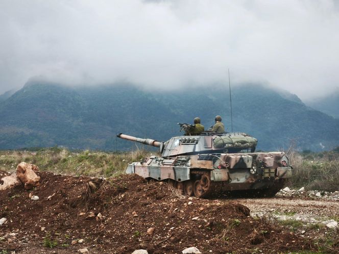 Ponad 400 nowych wozów bojowych i modernizacja czołgów. Niemcy kuszą Grecję