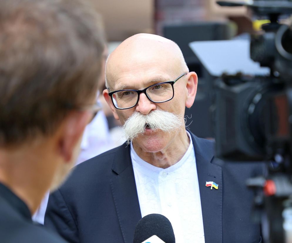 Zapłaci rodzicom z własnej kieszeni za urodzenie dziecka