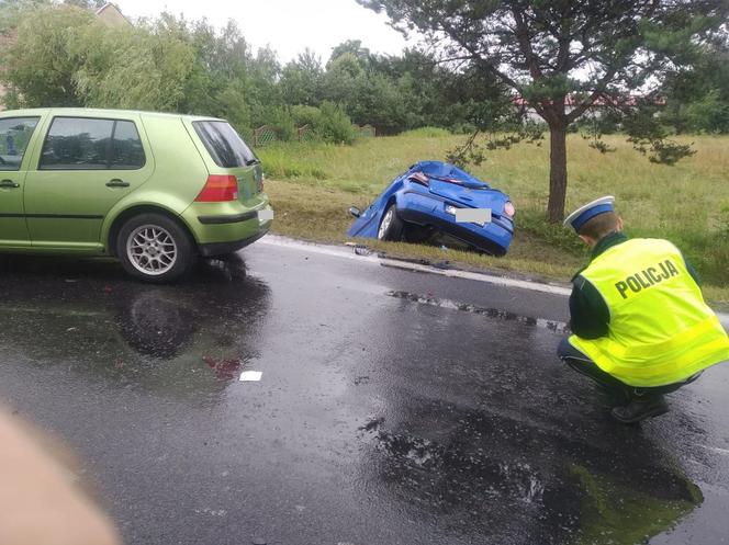 Poważny wypadek w Brzozówce niedaleko Torunia! Trzy osoby w szpitalu!