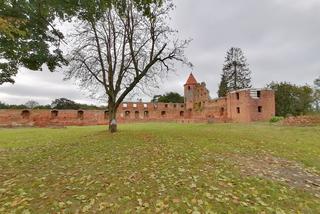 Pomarańczowi rowerzyści najechali zamek w Szymbarku