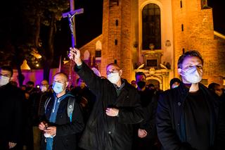 Gdańsk: Strajk kobiet przed Katedrą Oliwską