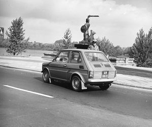 QUIZ PRL. Polska Ludowa na kołach i szynach: sprawdzian Twojej motoryzacyjnej pamięci! 