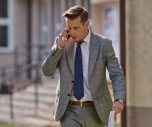 Na Wspólnej odc. 4104. Darek Żbik (Michał Mikołajczak)