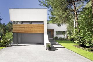 Bryła i wnętrza domu o niestandardowych poziomach