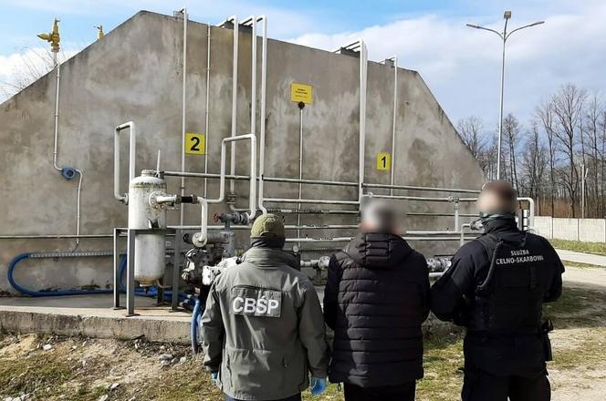 Podlaska KAS i CBŚP rozbiły ogólnopolski gang handlujący gazem [ZDJĘCIA]