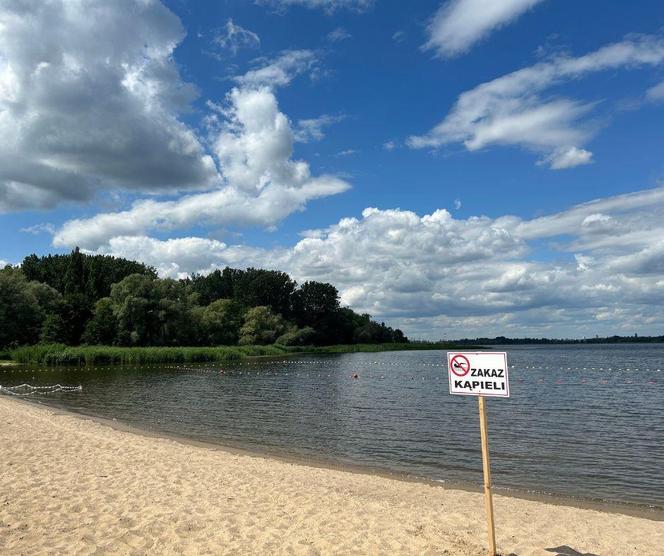 Kąpielisko w Dąbiu ponownie otwarte! Gratka dla plażowiczów na koniec wakacji