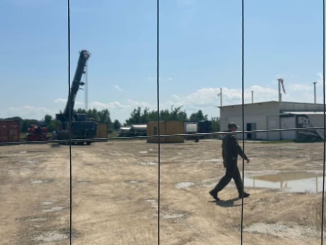 Tajemniczy kontener z bronią i amunicją na Podkarpaciu. W Laszkach pracują służby