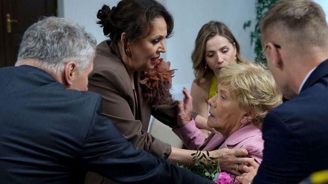 M jak miłość odc. 1890. Marysia (Małgorzata Pieńkowska), Barbara (Teresa Lipowska)