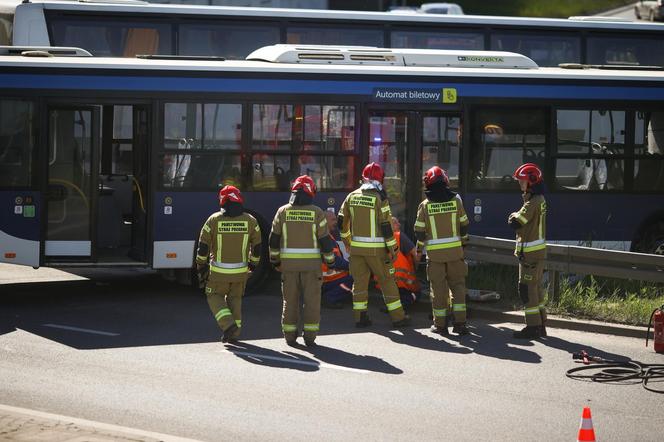 Kierowca autobusu MPK zginął po zderzeniu z innym autobusem