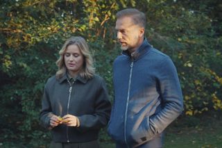 M jak miłość, odcinek 1848: Julia nigdy nie stanie między Magdą a Nadią? Obieca to Andrzejowi! Nie można jej wierzyć - ZDJĘCIA 