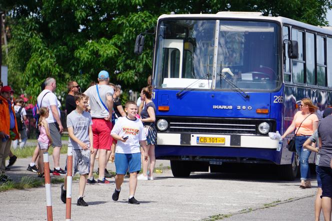 Zlot zabytkowych autobusów 2022 w Bydgoszczy [ZDJĘCIA] 