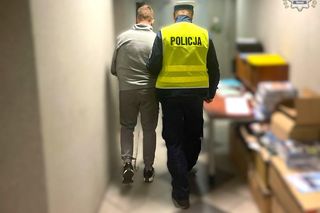 Policyjny pościg zakończony czołowym zderzeniem. Jedna osoba została poszkodowana