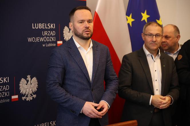 Protest rolników 20 marca przed Lubelskim Urzędem Wojewódzkim w Lublinie