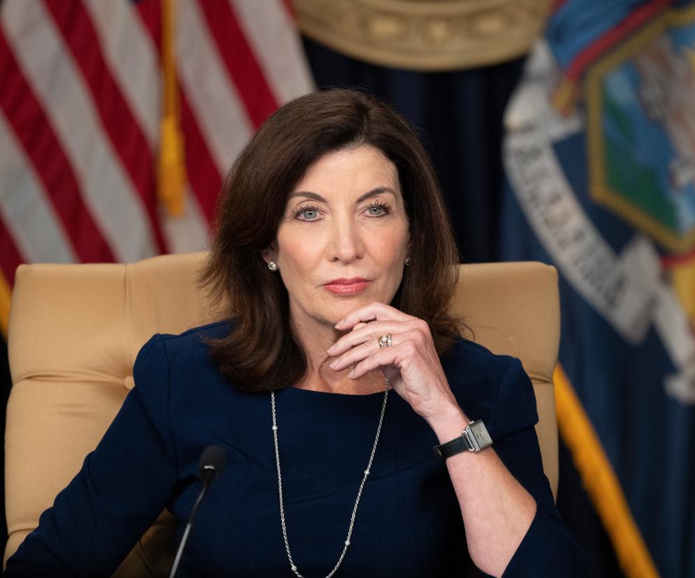 Gubernator musi wracać do domu