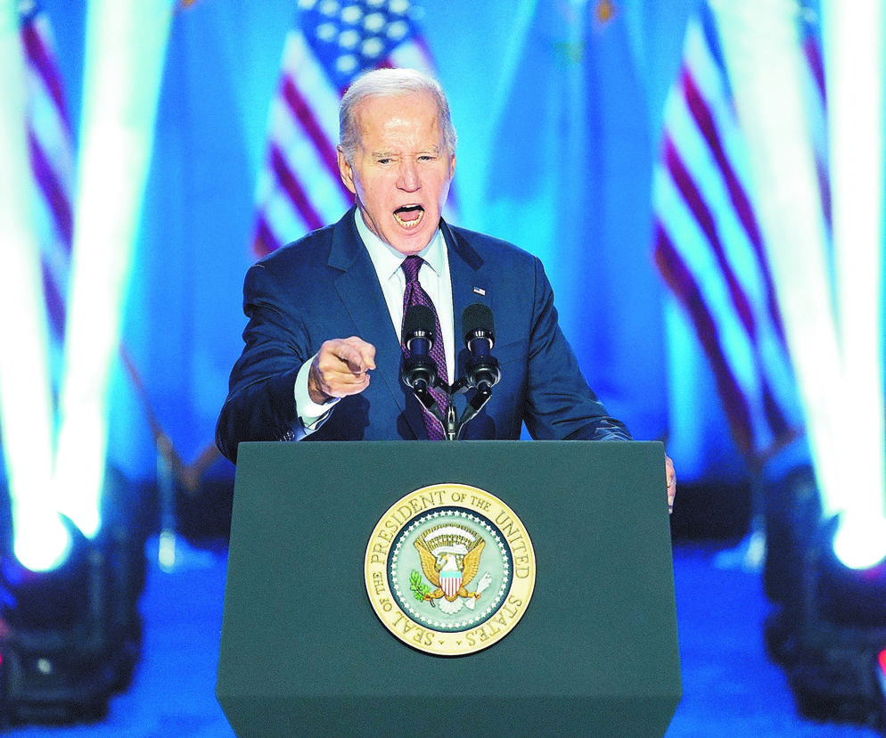 Nazwał Trumpa koszmarem, a ten siebie Elvisem...