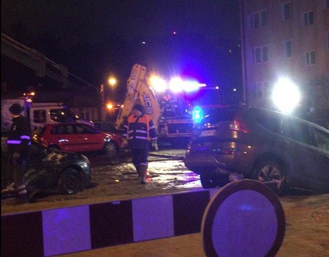 Poważna awaria w bydgoskim Fordonie. Ulica zapadła się pod samochodami!