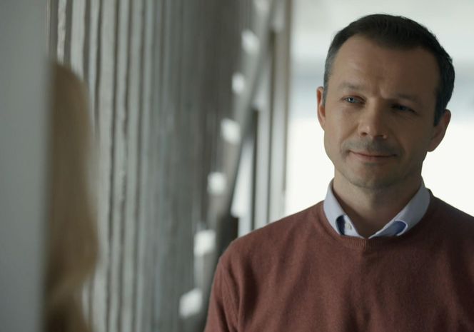 Barwy szczęścia, odcinek 3196: Karolina (Marta Dąbrowska), Bruno (Lesław Żurek)