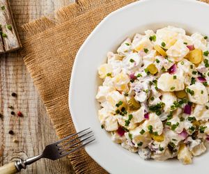 Sałatka ziemniaczana z tą rybą smakuje zawsze. W tym roku podam ją na wigilię 