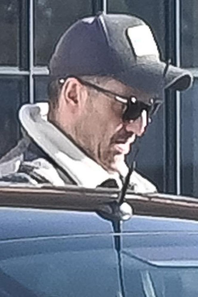 Agnieszka Kaczorowska siedzi i pachnie, a Rogacewicz wynosi śmieci i je kanapke poza autem... Fajna para?