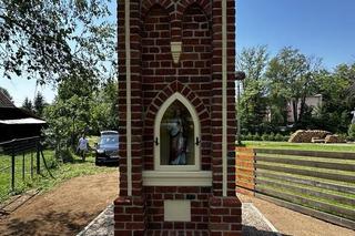 To charakterystyczny dla Warmii element architektury. Ostatnia przydrożna kapliczka uratowana [ZDJĘCIA]