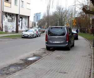  Strefa Płatnego Parkowania w Warszawie. Cud na Mokotowie. Tak wyglądał pierwszy dzień po włączeniu parkometrów