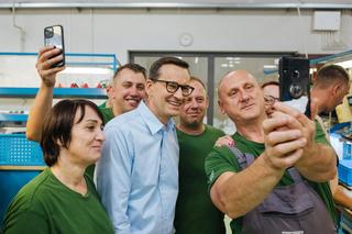Mateusz Morawiecki w fabryce broni Łucznik w Radomiu
