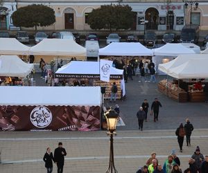 Festiwal Czekolady i Słodkości na placu pod zamkiem w Lublinie 