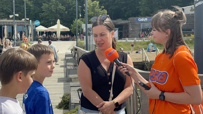 Wakacyjny patrol Eska Summer City na olsztyńskiej Plaży Miejskiej