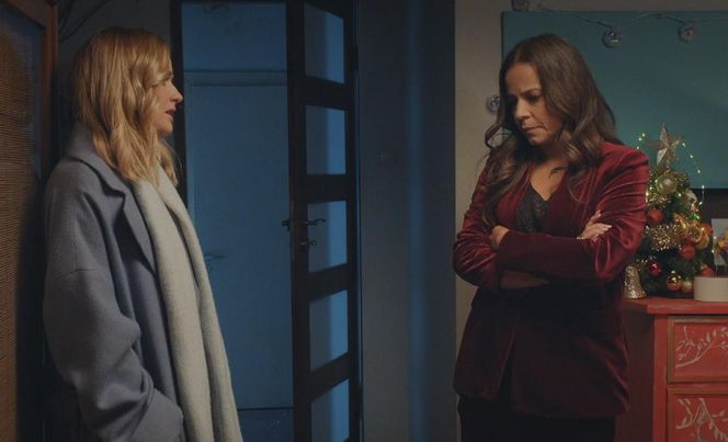 	M jak miłość odc. 1858. Julia (Marta Chodorowska), Magda (Anna Mucha)