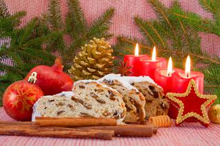 Chleb orzechowo-rodzynkowy: przepis na smaczny świąteczny wypiek