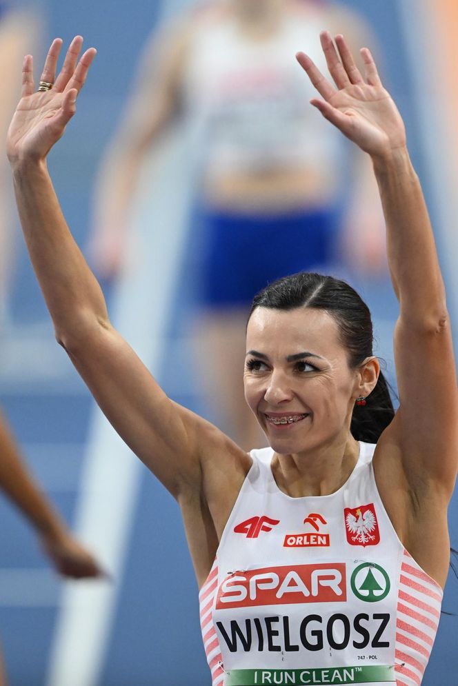 Anna Wielgosz, bieg na 800 m w Apeldoorn