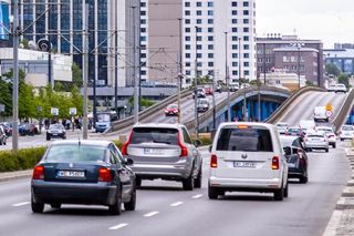 Takimi samochodami jeżdżą Polacy. Nowy raport 