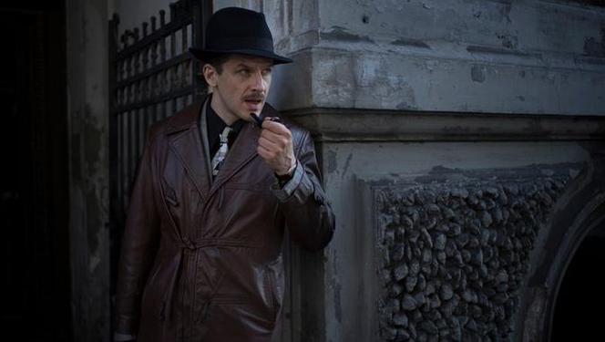 Ludzie i Bogowie, odc. 1: Leszek Zaręba, ps. "Onyks"  (Jacek Knap)