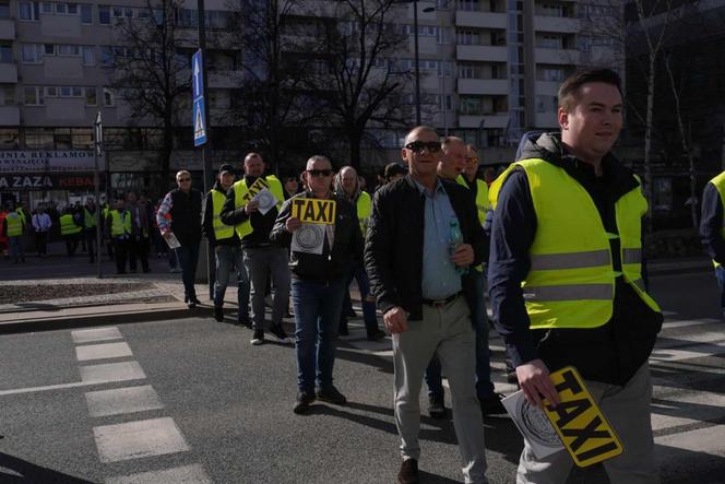 Strajk taksówkarzy w Warszawie (27.03)