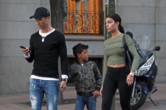 Cristiano Ronaldo, jego syn i dziewczyna, Georgina Rodriguez