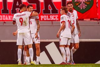 Potworne zamieszanie w Malta – Polska. Anulowali gol Polaków i... dali karnego Malcie