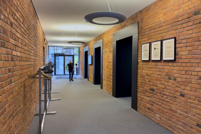 Polacy mieszkają jak królowie