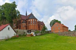 Najbardziej magiczna wieś w woj. warmińsko-mazurskim. Zdaniem AI czuć tam wyjątkową atmosferę 