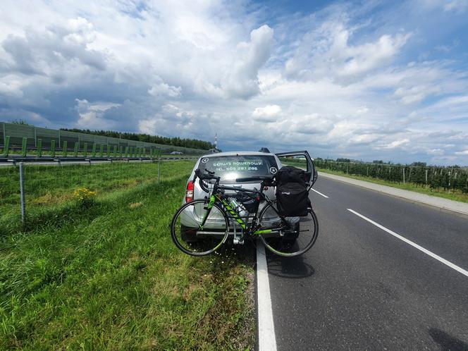Na rowerach z Jasła do Sopotu. Wykręcili pieniądze dla Domu Dziecka w Kołaczycach! [ZDJĘCIA]