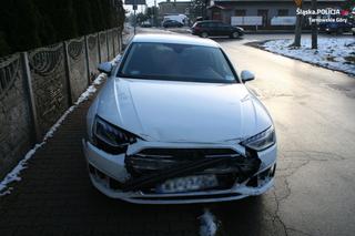 Tarnowskie Góry. Samochód wjechał w wiatę przystankową