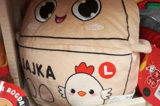 Gang Biedroniaków wjeżdża do Biedronki! Znamy szczegóły akcji i listę 19 zabawnych maskotek