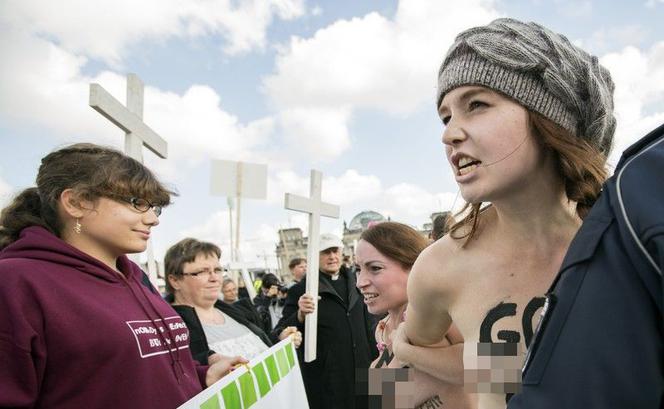 femen niemcy berlin (1)