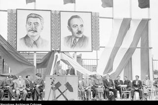 W PRL-u 22 lipca świętowała cała Polska. Dziś o nim nikt nie pamięta. Zobacz, jak wówczas obchodzono to święto [ZDJĘCIA]