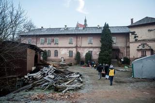 Karp od zakonnic ze Staniątek.  Cena wyższa niż w marketach, ale po ryby ustawiają się tłumy
