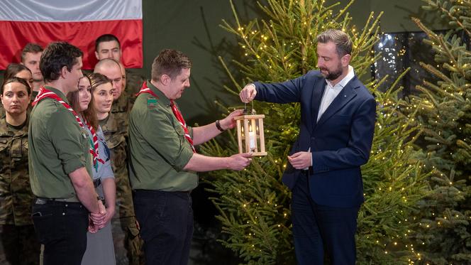 Minister obrony narodowej spotkał się z żołnierzami strzegącymi granicy z Białorusią