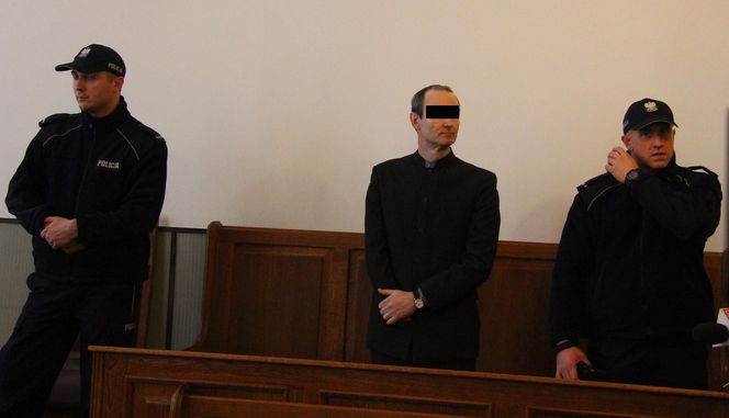 Masakra w warszawskiej redakcji. Cezary S. urządził jatkę. Zasztyletował byłego wspólnika i zdetonował granat