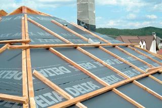 stabilizacja folii dachowej kontrłatami