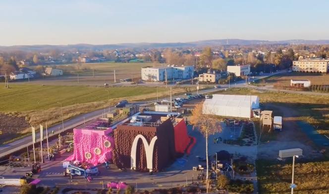 McDonald's w Ustroniu gotowy na zimę. Czeka tylko na kanapkę drwala. Kiedy premiera?