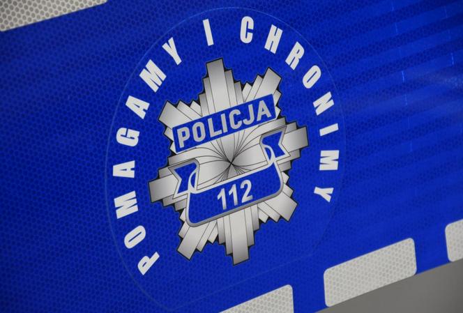 Roztrzęsiony i zagubiony 16-latek szedł nocą torami. Policjanci ruszyli z pomocą