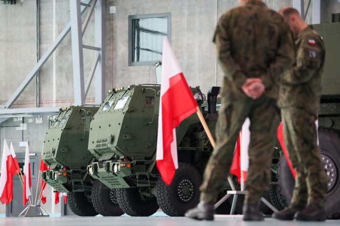 Pierwsze wyrzutnie rakiet HIMARS są w Polsce. Trafią do 16 Dywizji Zmechanizowanej [ZDJĘCIA]